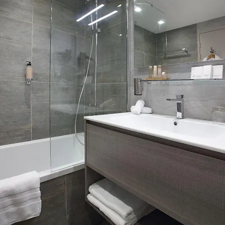 Le Tremplin Hotel 4*