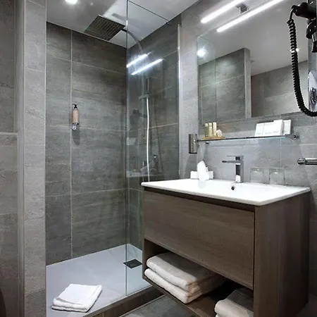 Hotel Hotel Le Tremplin 4*